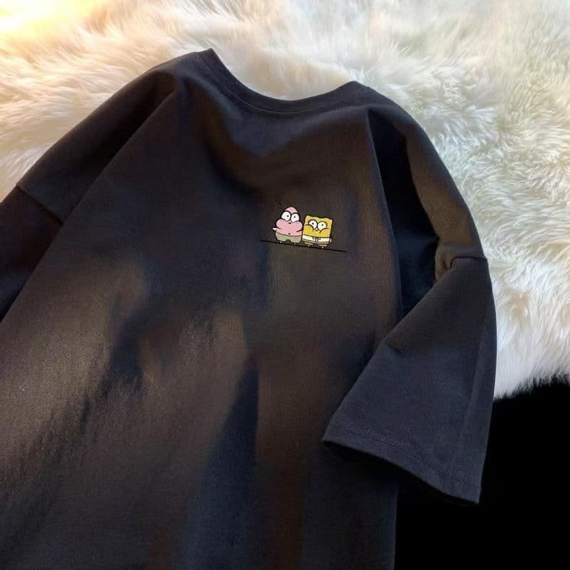 Camiseta Feminina Estampa Bob Esponja Peito Preto Branco Casual