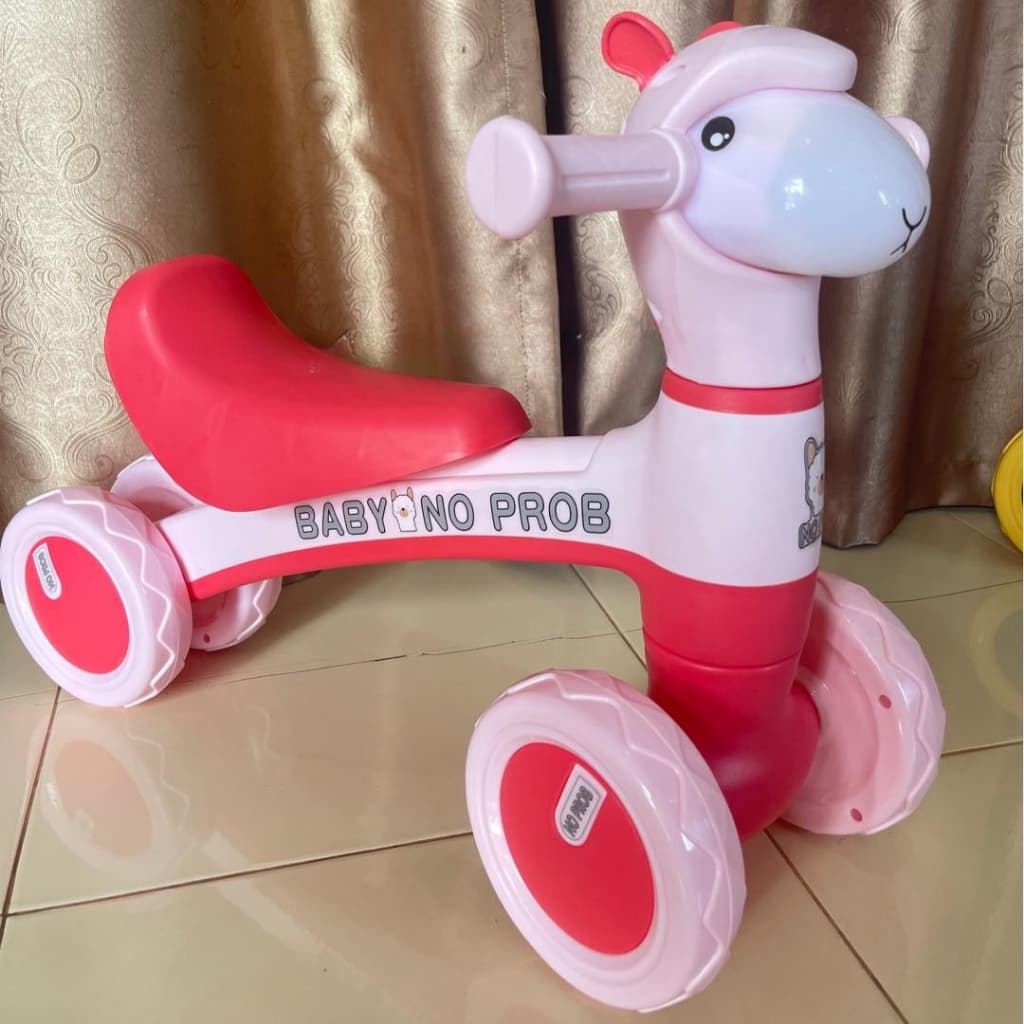 Bicicleta de Equilíbrio Infantil Sem Pedal Andador 4 Rodas Bebê Criança Ovelha