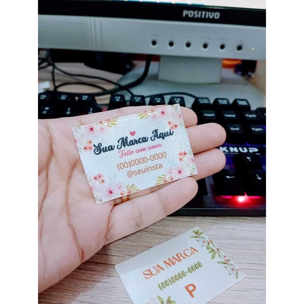 50 Etiquetas 3x5 cm Cetim Seladas - Bandeirinha - Palito - Clip