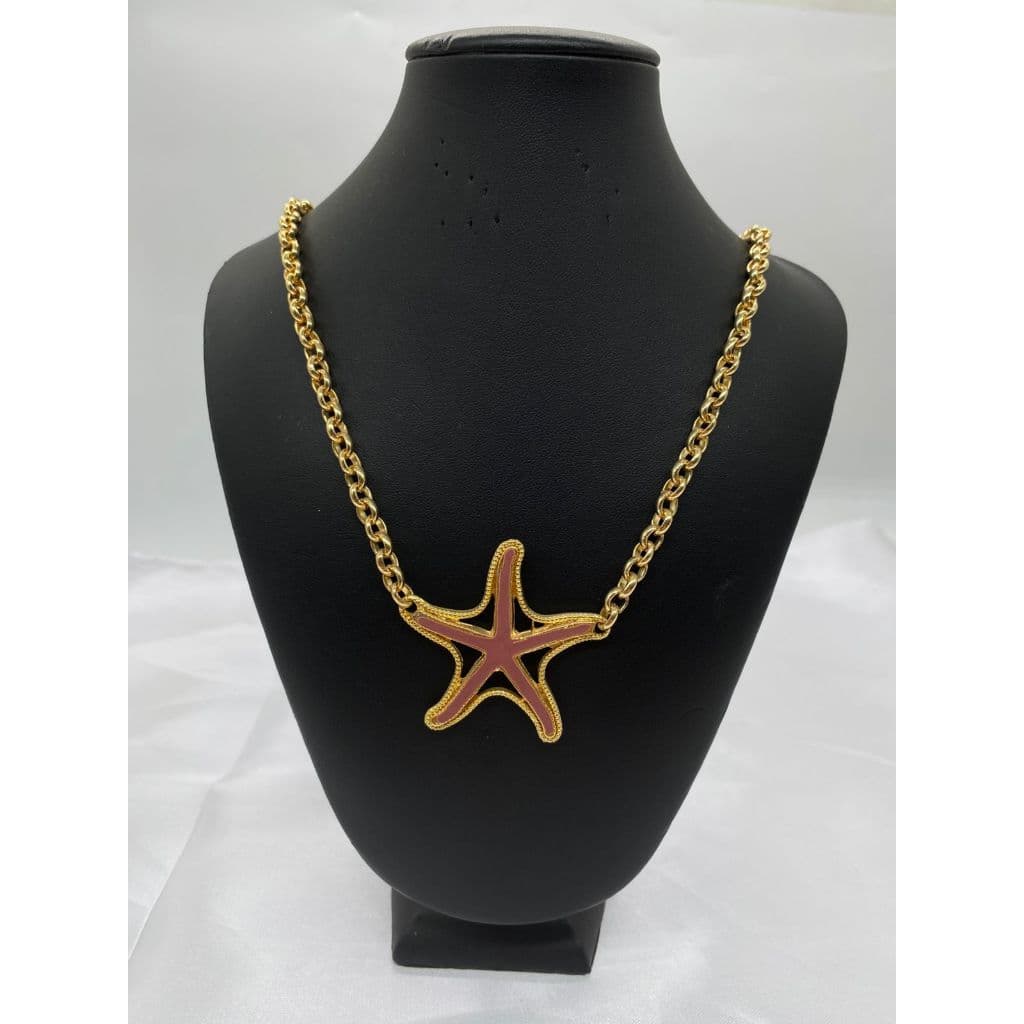 Colar Estrela do Mar Rosê Delicado – Elegância com Toque Praiano