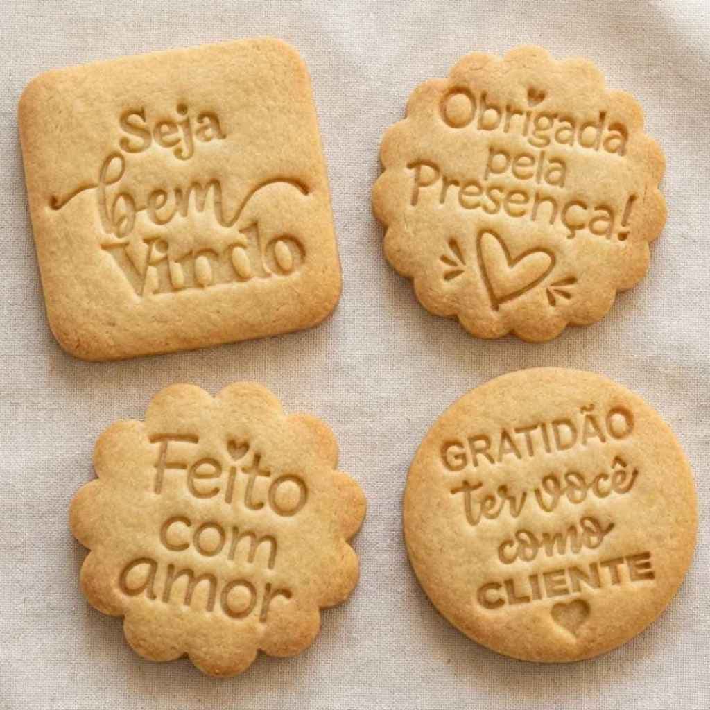 Carimbos + Cortadores Kit 4 unidades Gratidão, Feito com Amor, Obrigada pela Presença e Seja bem vindo
