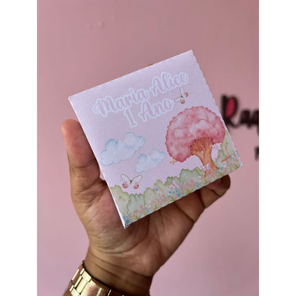 CAIXA PERSONALIZADA 4 DOCES TEMA JARDIM DAS BORBOLETAS- ANIVERSÁRIO- FORMATURA-CASAMENTO