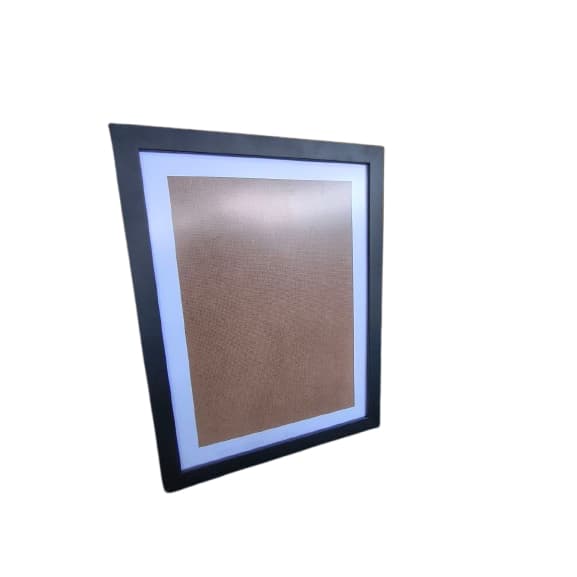 Moldura Luxo para Foto/A4 (21x30) com Paspatur de 2,5cm e Acrílico Cristal