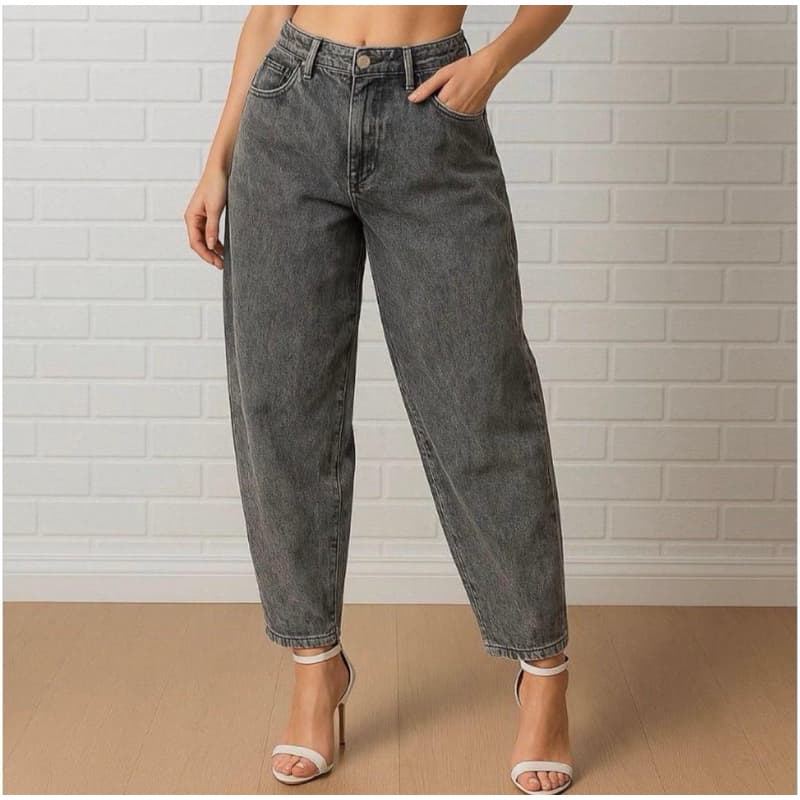 Calça jeans feminina modelo balloon cor grafite
