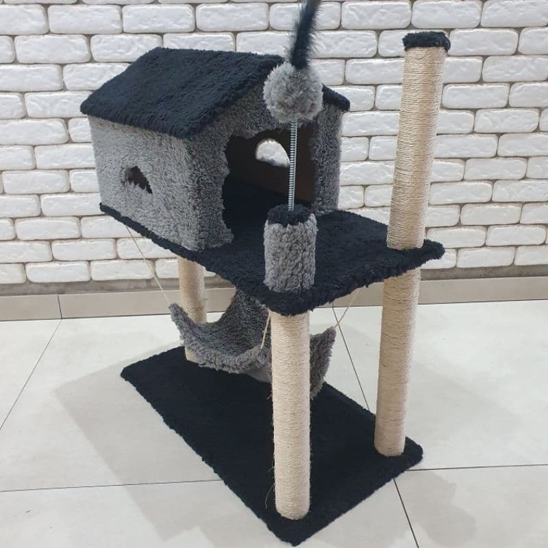 Arranhador Casa de gato arranhador 2 andares com rede grande.