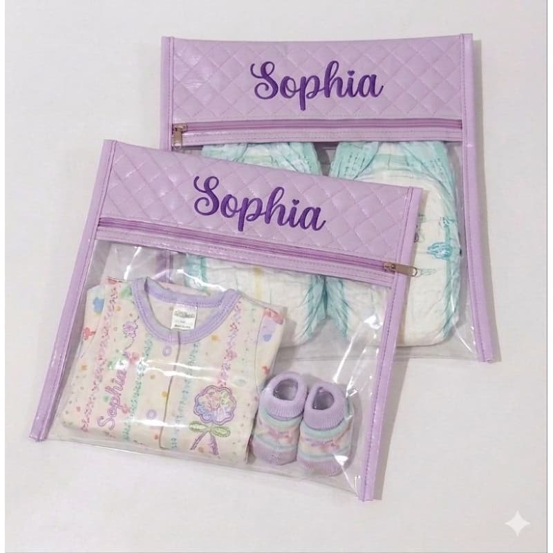 kit 4 saquinhos organizadores maternidade personalizado com nome bordado. Escola e creche.
