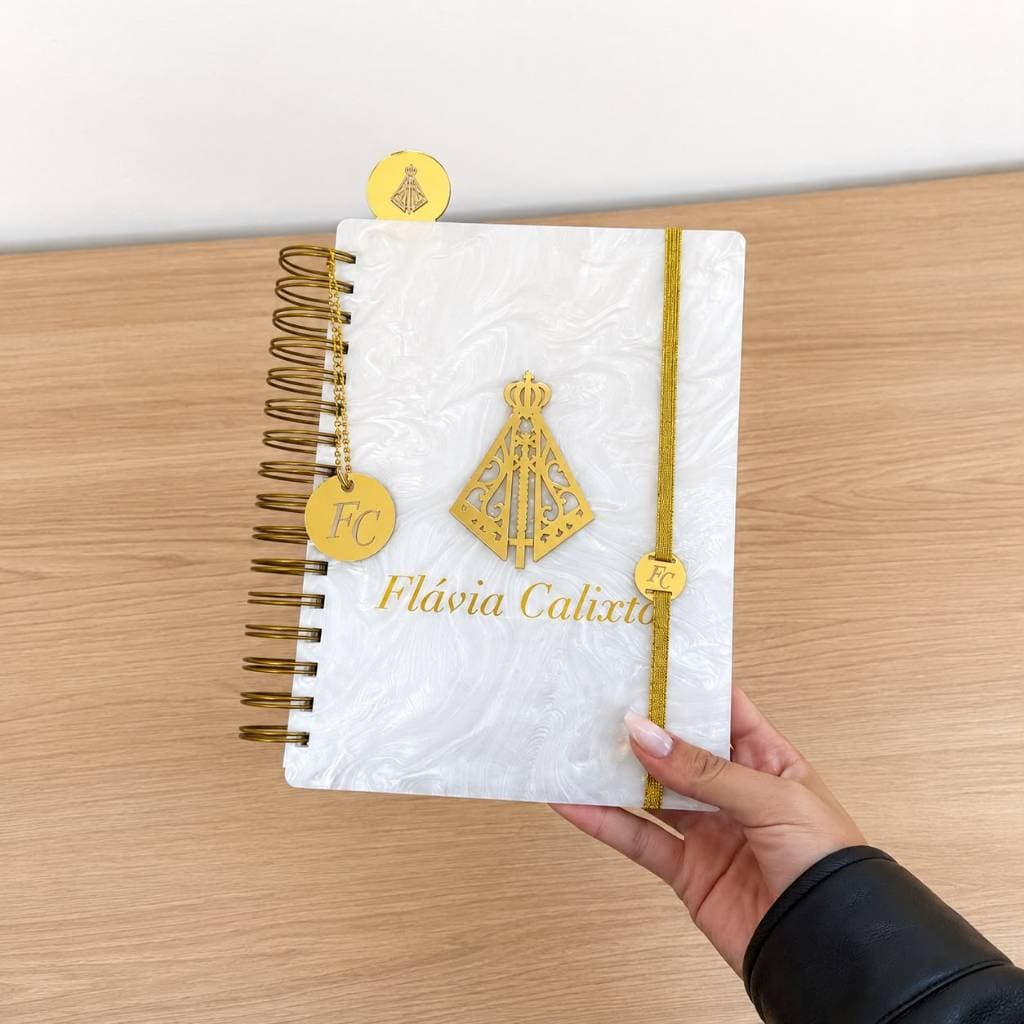 AGENDA 2027 COM CAPA PERSONALIZADA 15X21CM EM ACRILICO