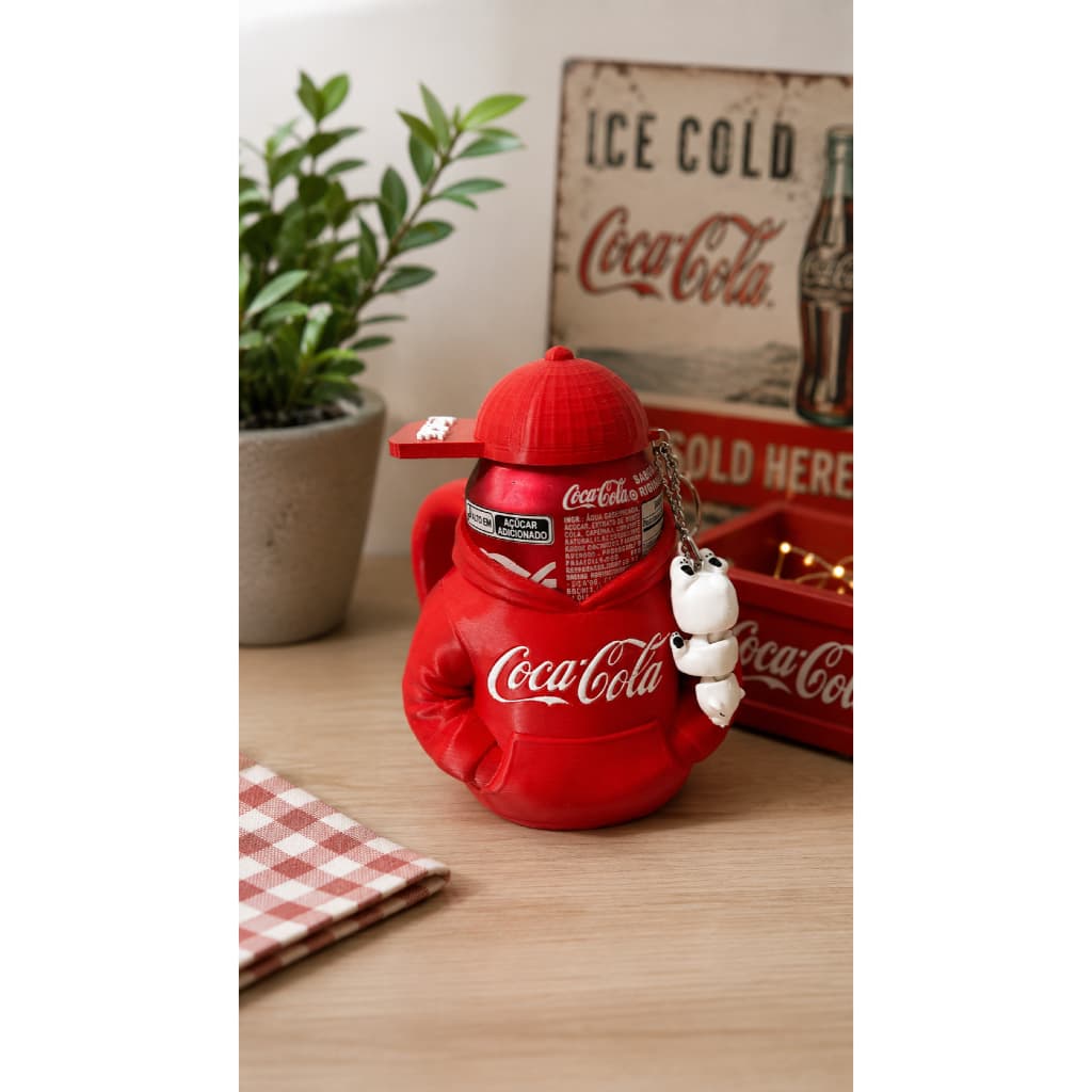 Porta Lata Moletom Coca Cola 350ml + Boné abridor de lata e chaveiro de Urso Polar