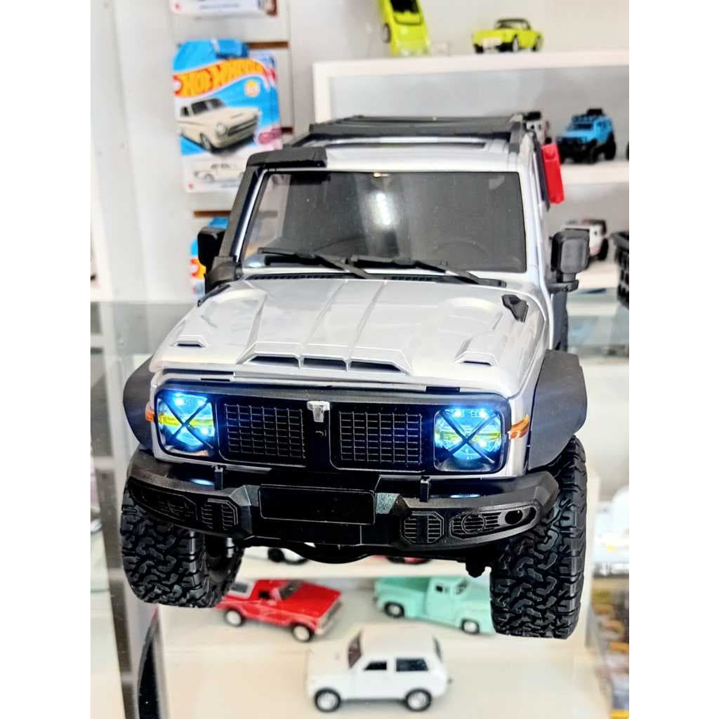 Miniatura Radio Controle Escala 1/12 Off-Road Toyota 4WD MN-300 Crawler