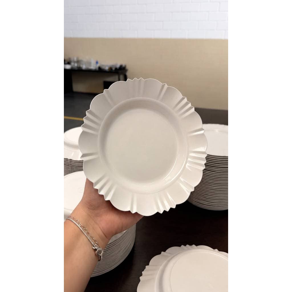 KIT 5 A 50 PRATOS PÉTALA PLÁSTICO PARA SEU EVENTO JANTAR BAR BUTECO ANIVERSÁRIOS EVENTOS NATAL ANO NOVO CASAMENTO ALMOÇO
