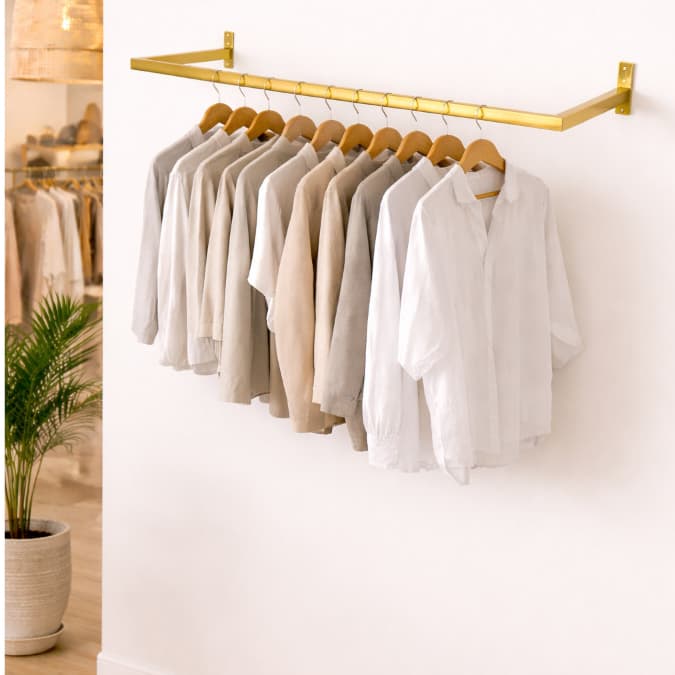 Arara de Parede Dourada Suporte Cabideiro Roupas Loja Closet Decoração Moderna Resistente