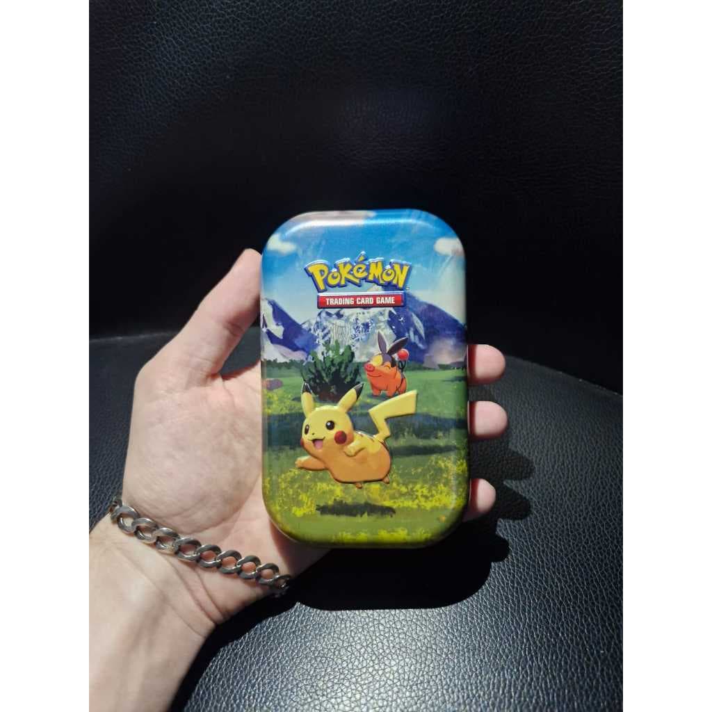 Lata Pokemon Original Só A Lata e Adesivos Sem Cartas
