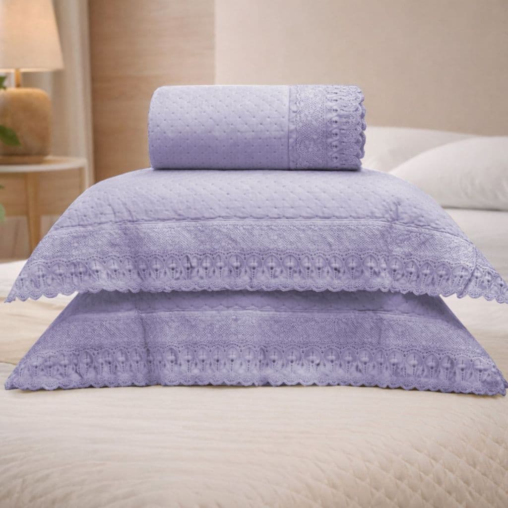 Kit Cobre Leito King 3 Peças Appel com Renda Bordare Premium Cor Lilás