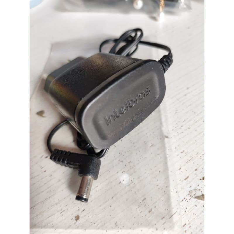 Fonte de Alimentação 12v 300mA Plug P4 Bivolt Intelbras