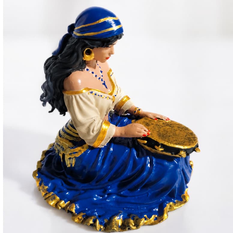 Cigana com Pandeiro – Peça Decorativa 12 cm