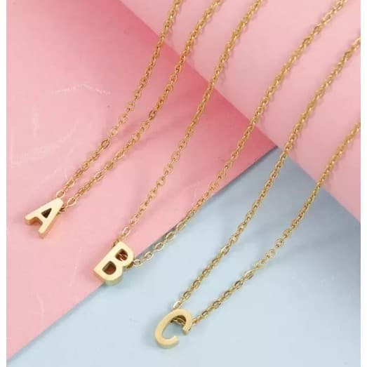 Colar com letra em aço inoxidável prata e dourado não escurece 50CM
