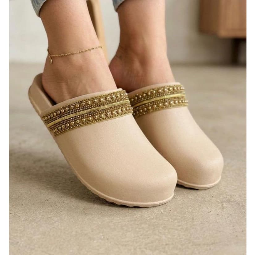 Sandalia Babuche Mule Feminino Elegante com Detalhe em Brilho Confortável e Leve