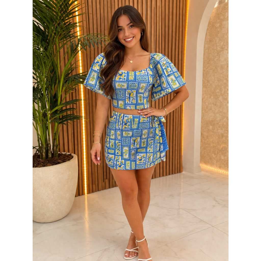 Conjunto Feminino Cropped com Bojo Short Saia