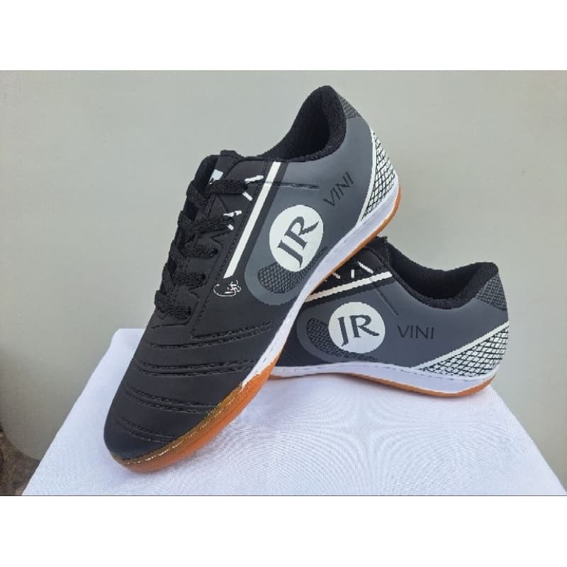 tenis chuteira futisal pto/prata vini quadra salao nesporte antiderrapante original