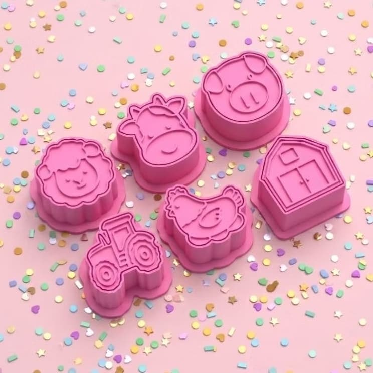Kit de 6 Ejetores e Modeladores Para Doces e Brigadeiros | Ejetor Fazendinha Porco Galinha Vaca Ovelha Celeiro Trator