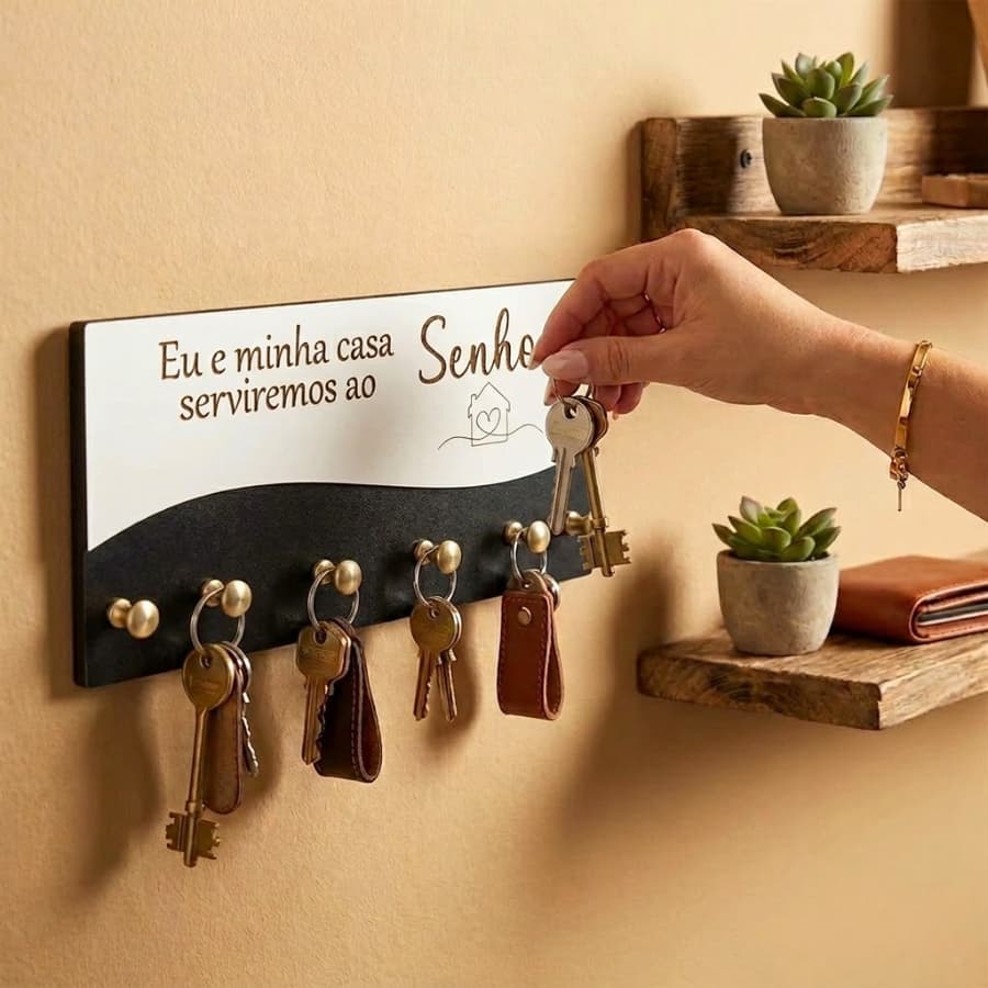 Porta Chaves Parede MDF Tema Família Eu E minha Casa Serviremos Ao Senhor Mdf 6mm Com Ganchos