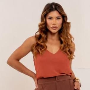 Regata Feminina Crepe Airflow Blusa Decote V Social Básica Elegante Trabalho Casual Alcas Soltinha