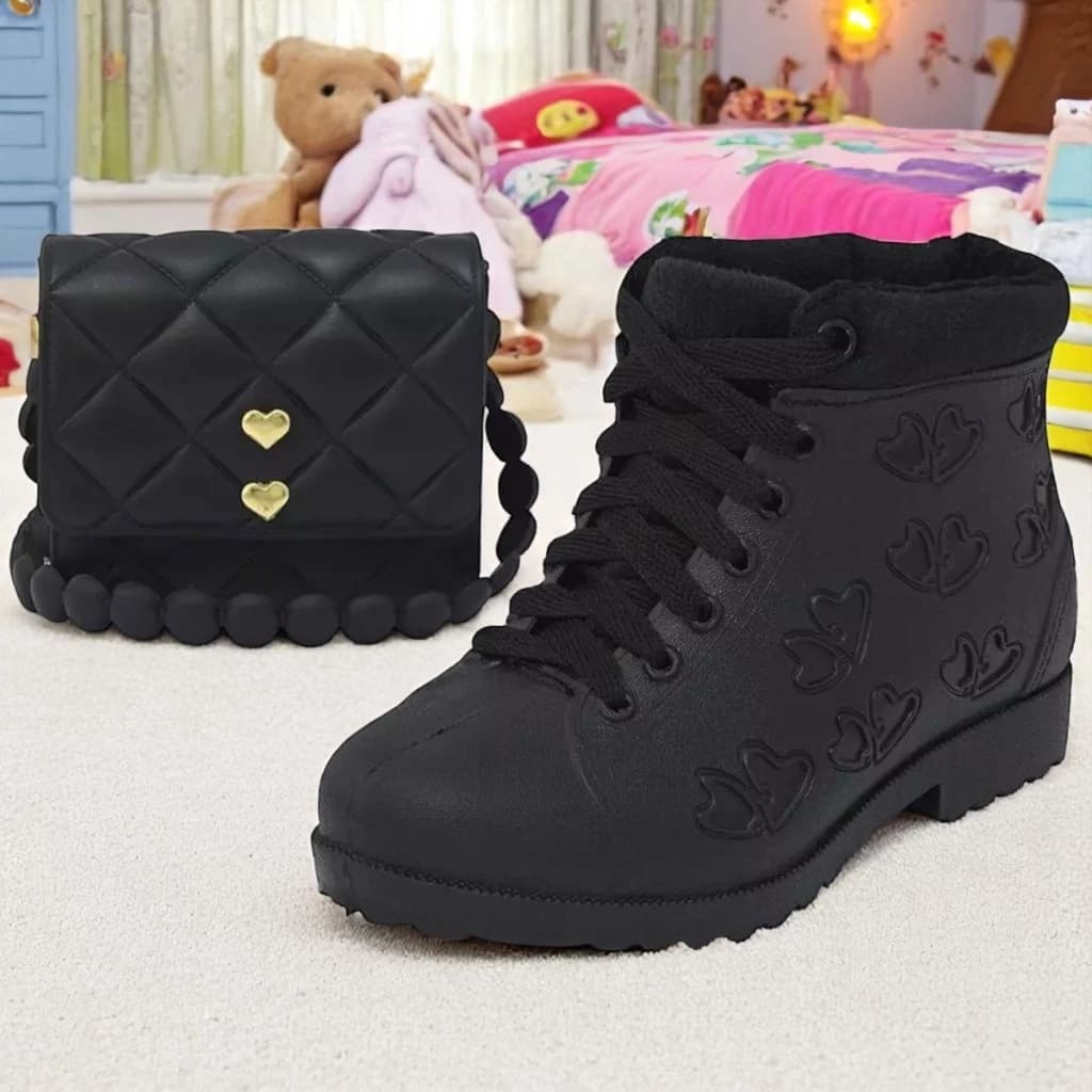 Kit Bolsinha e Bota infantil Feminina 26 ao 33 Inverno Dia a Dia Escola e Passeios Promoção