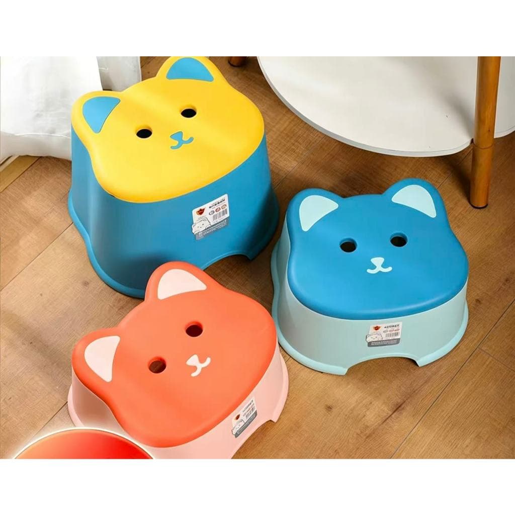 Banquinho Infantil Com Desenho Gato Apoio De Pé Alta Qualidade Plástico Baby