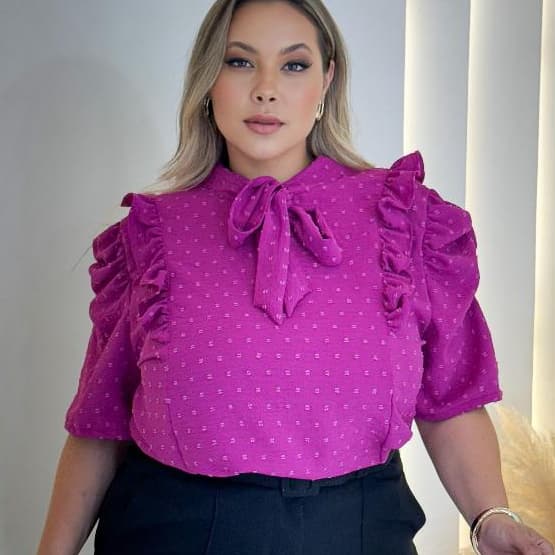 Blusa social plusize, gola laço, manga princesa