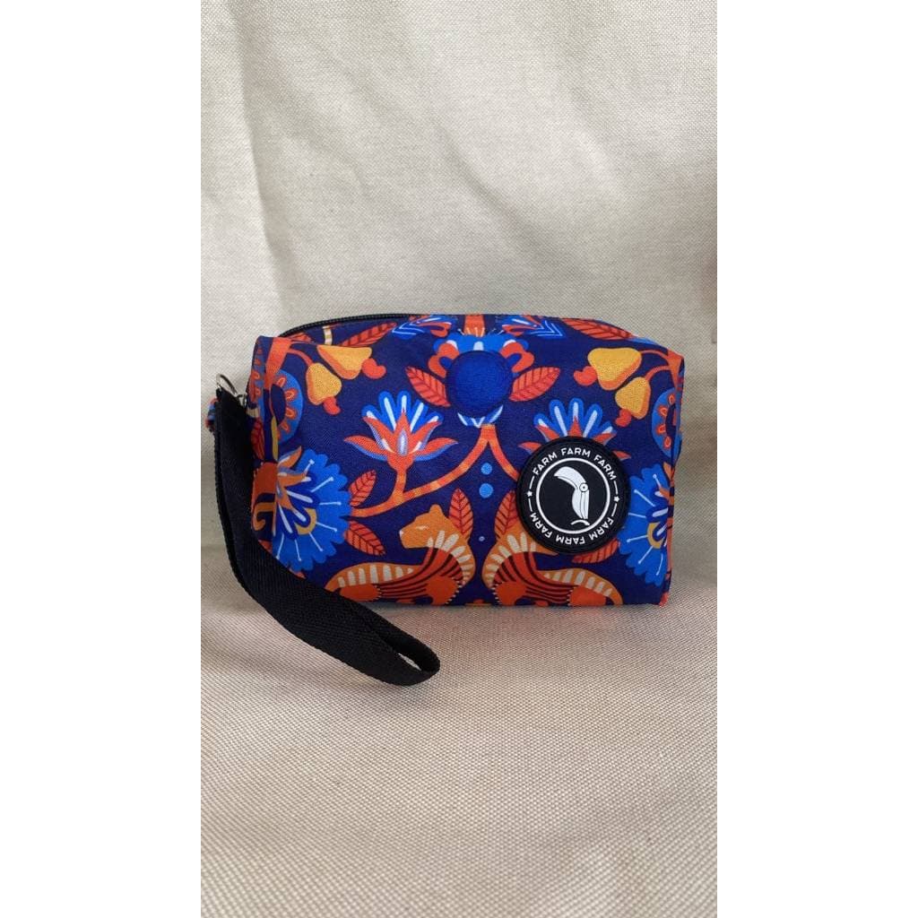 Bolsa Mini Necessaire Feminino Grande Farm Maquiagem Organizadora e viagem