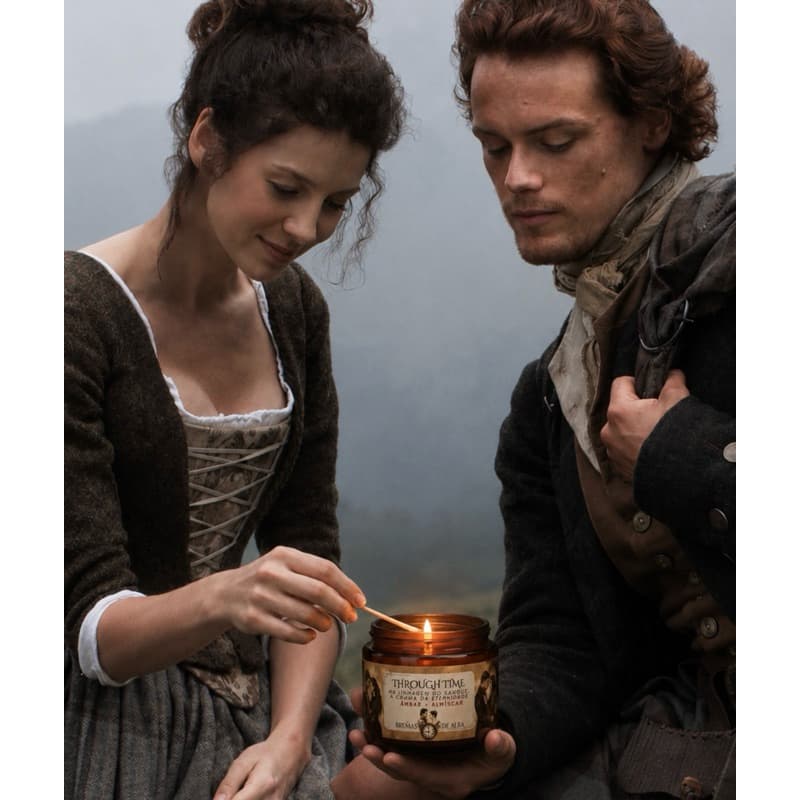 Through Time - Viagem no tempo | Vela Outlander | Outlander | Vela aromática premium | Âmbar e Almíscar | Vela Literária