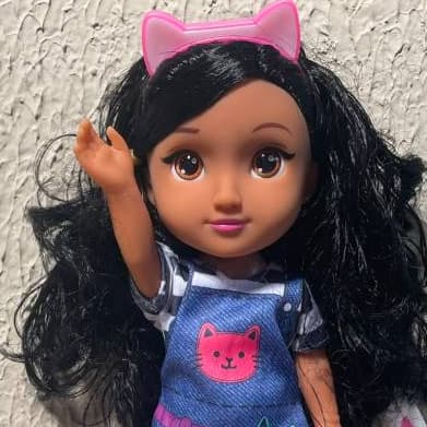 Boneca Gabby Cantora com Luz e Som, Luz e Acessórios