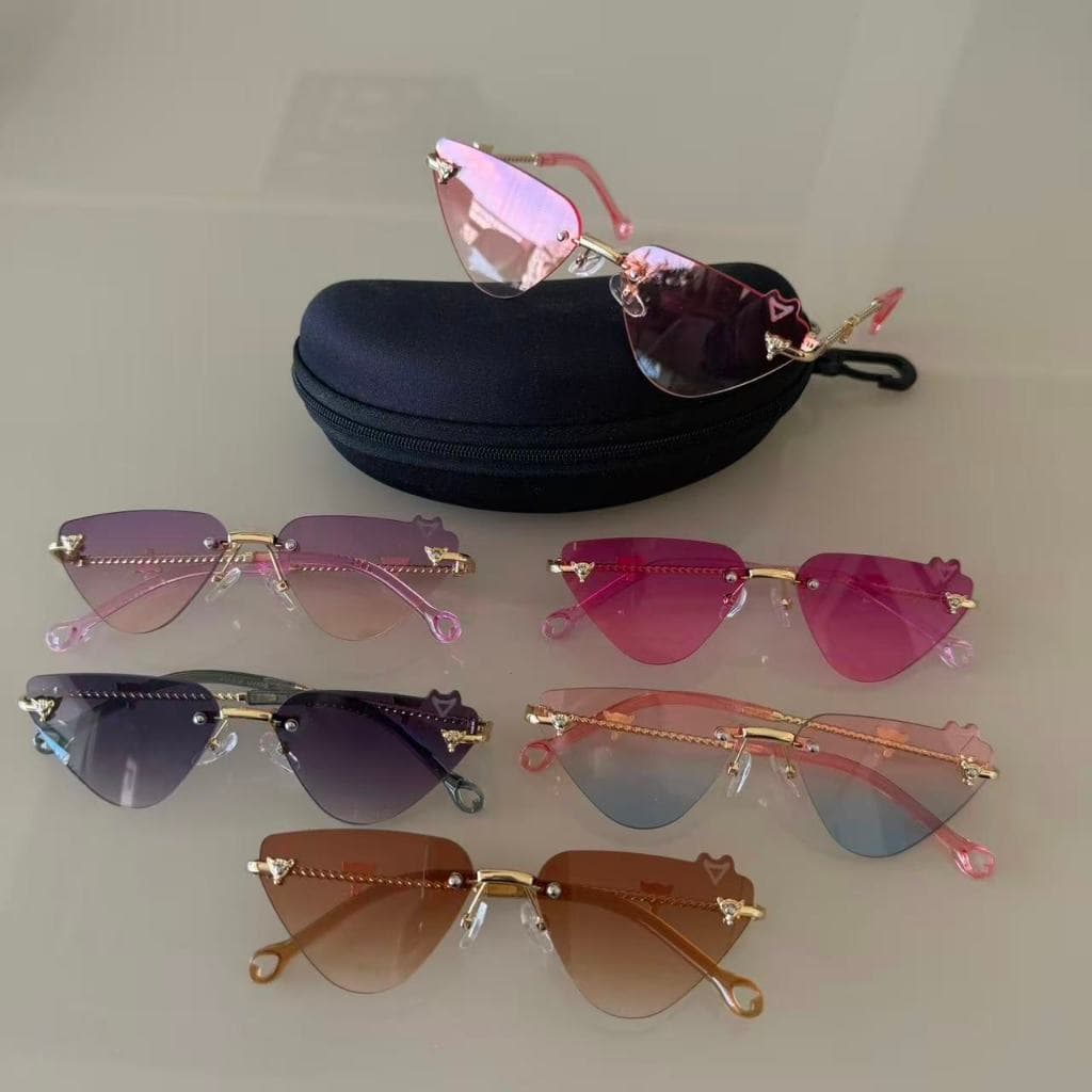 Óculos de Sol Infantil Feminino Sem Aro Coração com Haste Dourada Decorada UV400 e Estojo