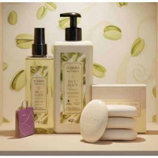 Combo Instance Bacio di Latte Pistacchio: Body Splash 200ml + Creme Corporal 400ml +Cx Sab. sortida c/4x80g