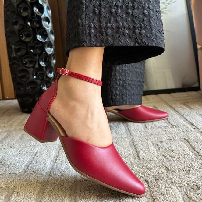 Sapato Feminino Scarpin Bico Fino Salto Bloco Grosso Salomé Confortável Tendencia Moda