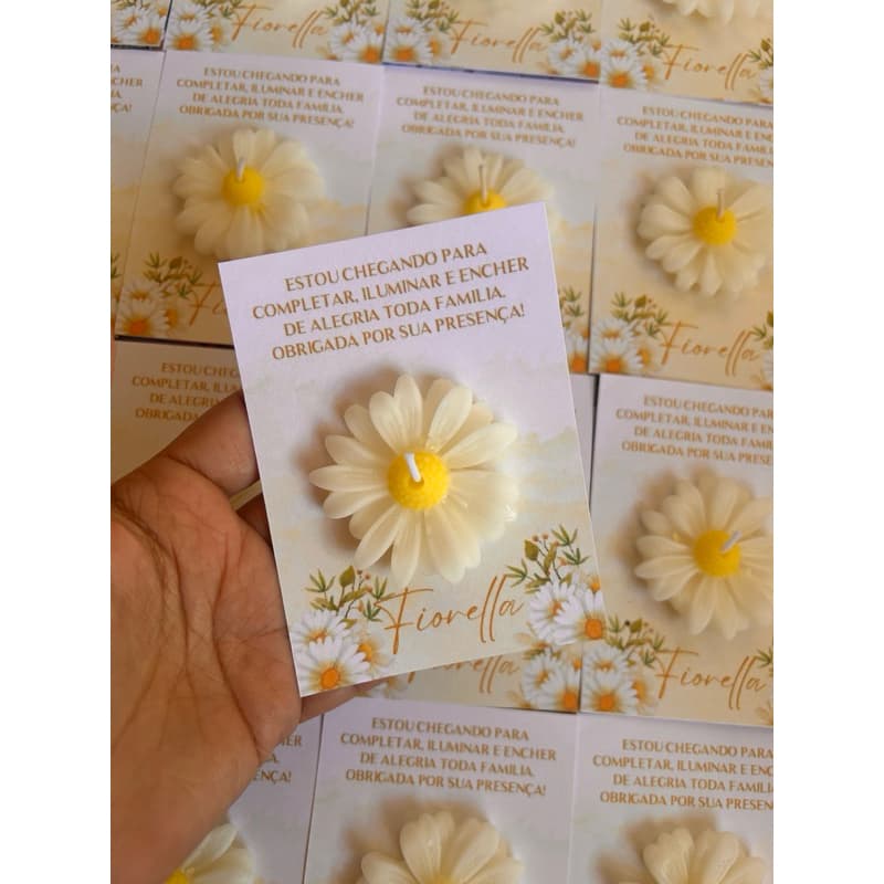 ​Kit Lembrancinha Maternidade Batizado Chá de Bebê formatura aniversário Vela Aromática Flor Margarida  Personalizado