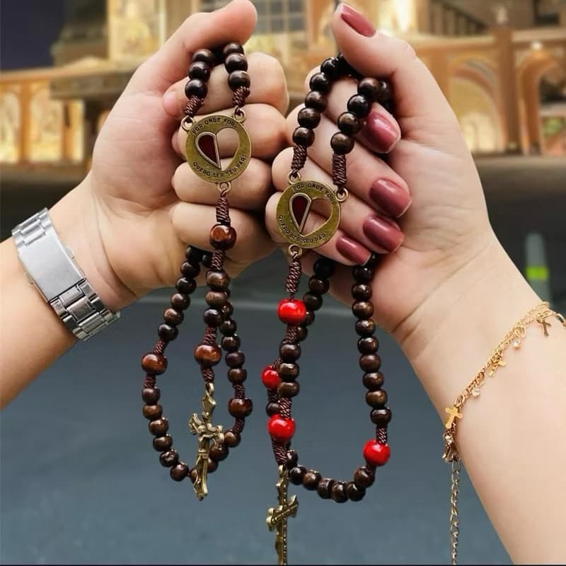 Terço Católico do Casal Em Madeira Com Medalha em Metal “POR ONDE FOR QUERO SER SEU PAR”