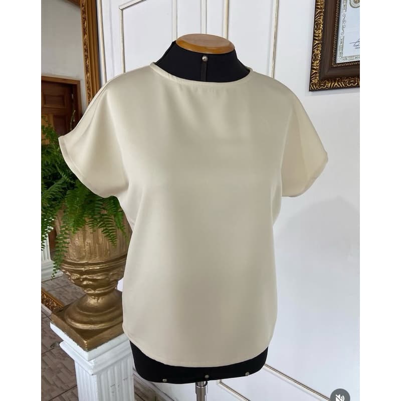 Blusa Feminina Alfaiataria Barbie Manga Japonesa Elegante Minimalista