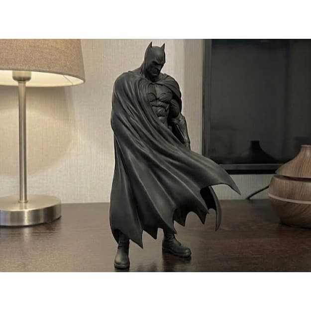 🦇 ESTATUETA "BATMAN: VIGILÂNCIA" EM 3D: O CAVALEIRO DAS TREVAS OBSERVA GOTHAM NO SEU SETUP!
