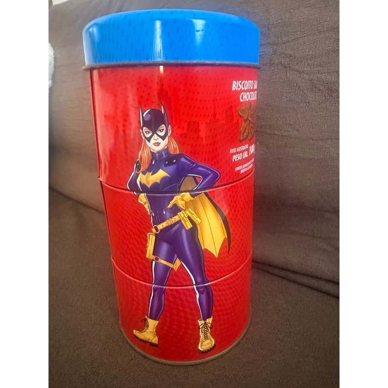 Lata decorativa mulher maravilha, super girl, batgirl.