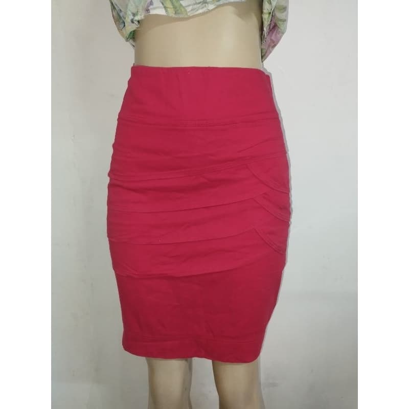 Saia social vermelha, , veste 38.