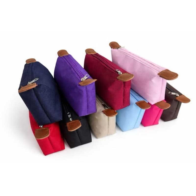 Kit 30 Necessaire De Nylon 600 com Abas Laterais em Couro Sintético – Design Elegante e Espaçoso