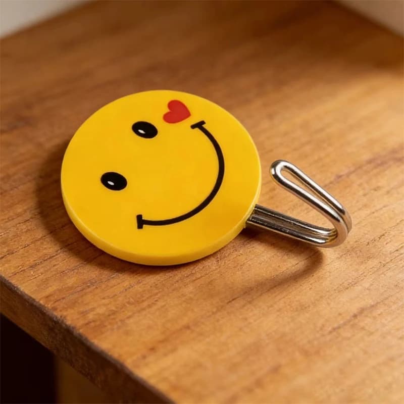 Kit 5 Ganchos Adesivos Smile Super Forte Suporta Até 1kg Multiuso Cozinha Banheiro