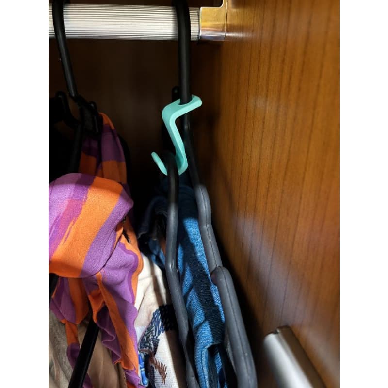 Gancho Organizador para Cabides – Otimize Seu Guarda-Roupa!