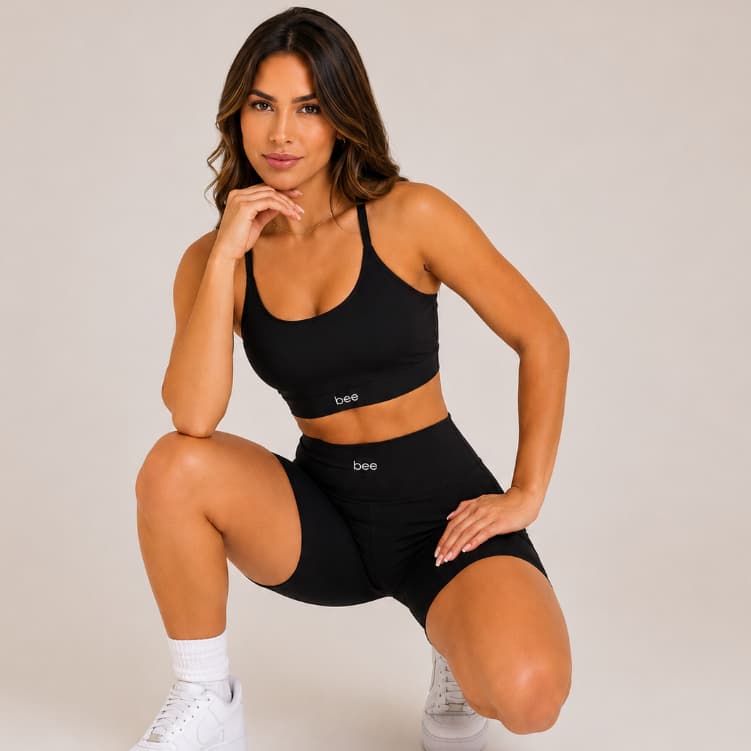 Conjunto Fitness Feminino Bee For You Cropped com Bojo Short Cós Alto Sem Transparência Academia Treino