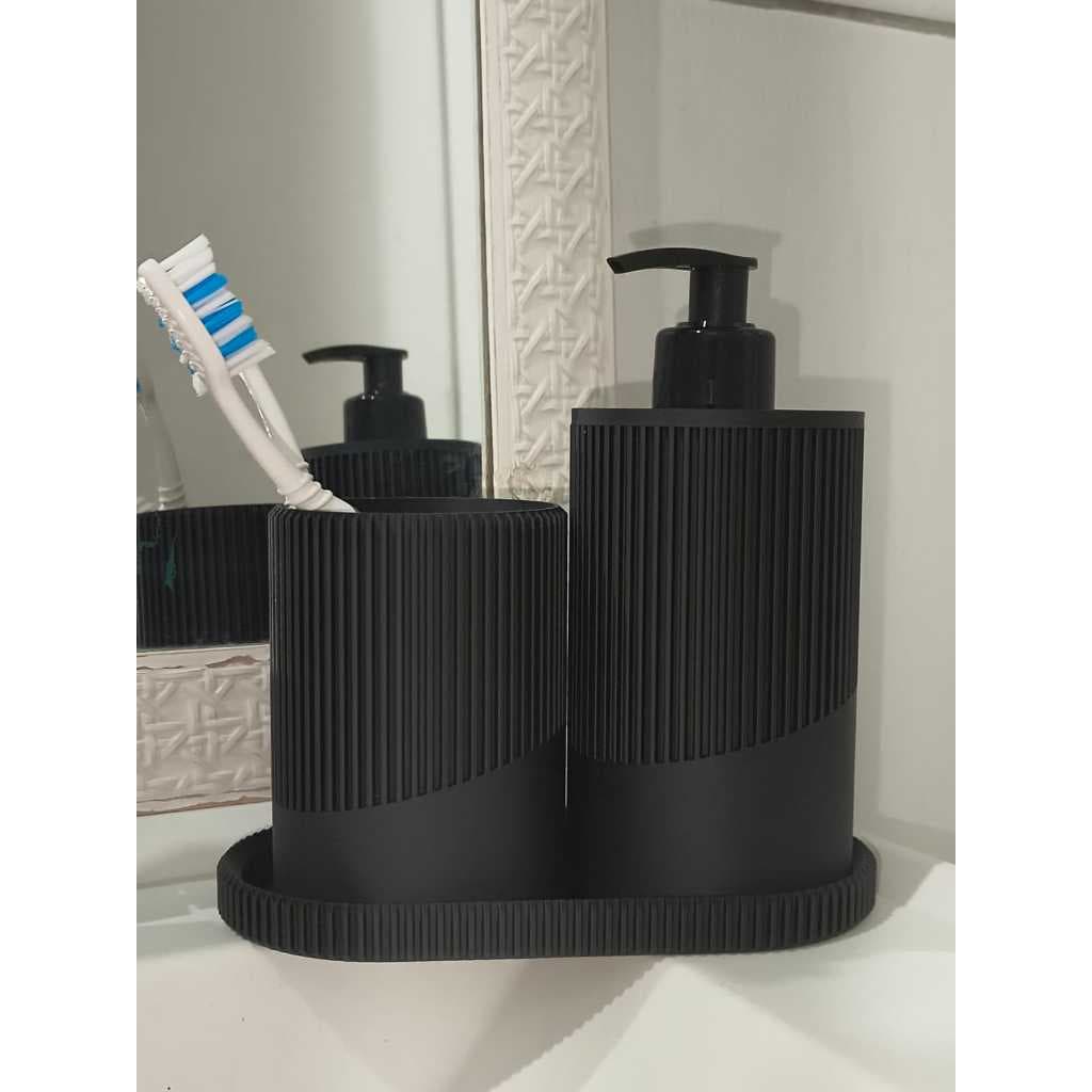 Kit Organizador de Banheiro  modelo Canelado em Preto - Suporte para Escova de Dente e Dispenser de Sabonete