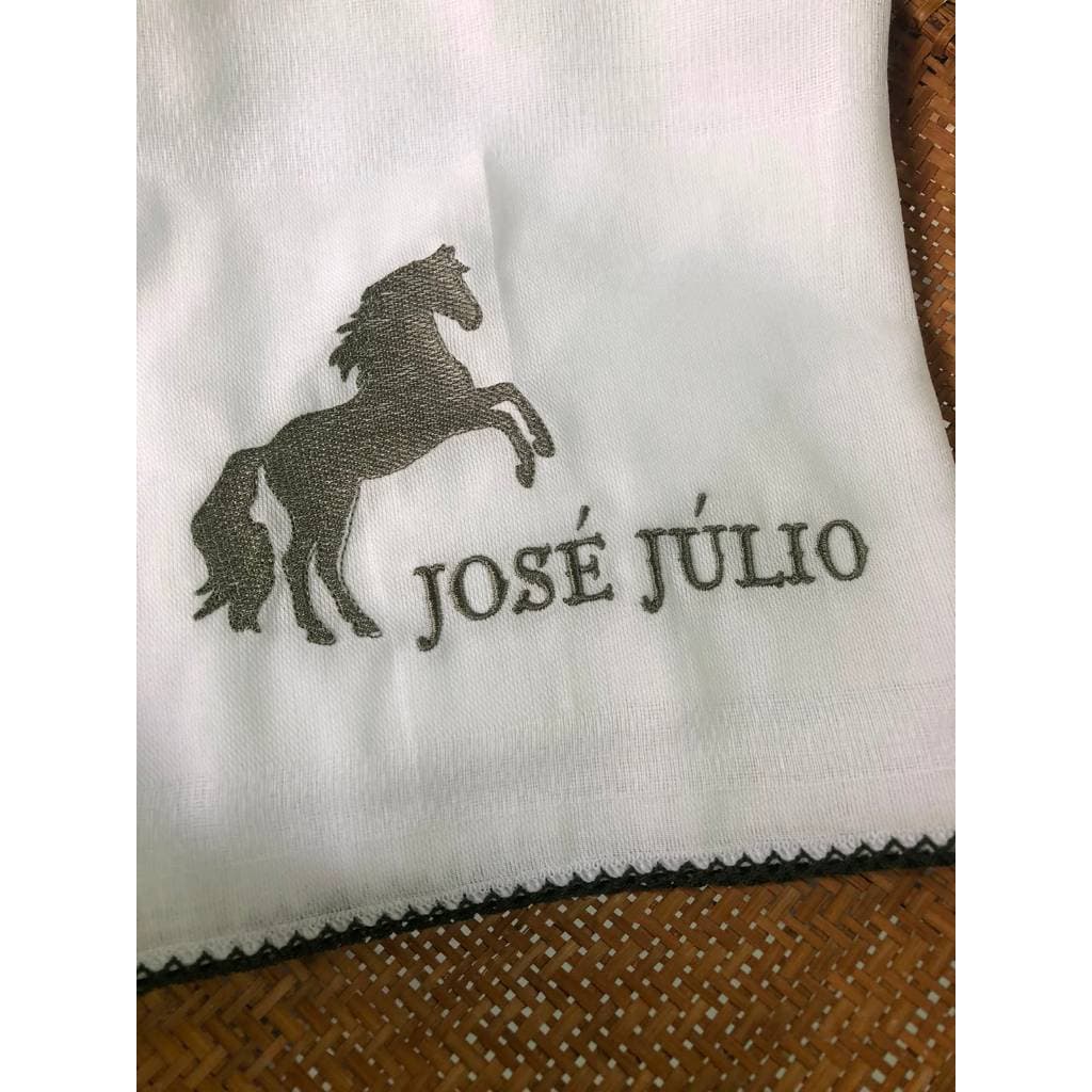 Fralda de passeio bordada com nome personalizado Cavalo Enxoval Bebê Menino Pano de Lavagem