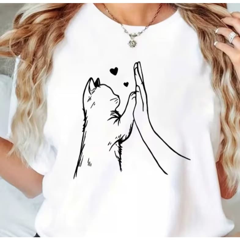 Camiseta Feminina Gato Patinha Estampa Minimalista Algodão Premium