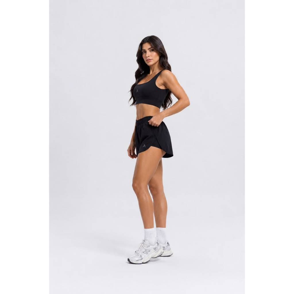 Conjunto Short duplo e top em poliamida para corrida e dia a dia