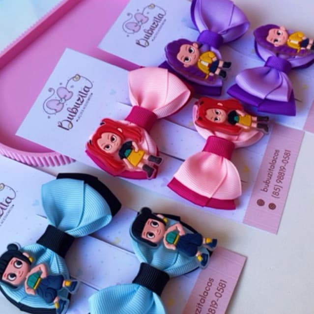 kit 2 laços parzinho bico de pato fivela guerreiras do kpop Rumi Mira Zoe filme infantil